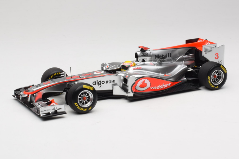 McLaren MP4-26 Mercedes #3 L. Hamilton Vodafone McLaren Showcar F1 2011 Minichamps 1:18 530111873 Метал