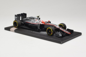 McLaren MP4-30 Honda #22 J. Button McLaren Honda F1 Team Australian Grand Prix 2015 Minichamps 1:18 537151822 Метал — снимка 4 от 7