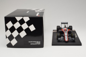 McLaren MP4-30 Honda #22 J. Button McLaren Honda F1 Team Australian Grand Prix 2015 Minichamps 1:18 537151822 Метал — снимка 6 от 7
