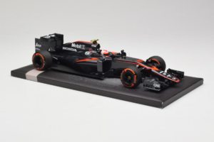 McLaren MP4-30 Honda #22 J. Button McLaren Honda F1 Team Spanish Grand Prix 2015 Minichamps 1:18 537151122 Метал — снимка 4 от 7