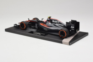 McLaren MP4-30 Honda #22 J. Button McLaren Honda F1 Team Spanish Grand Prix 2015 Minichamps 1:18 537151122 Метал — снимка 5 от 7