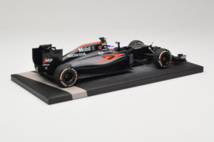 McLaren MP4-31 Honda #22 J. Button McLaren Honda F1 Team Chinese Grand Prix 2016 Minichamps 1:18 537161822 Метал — снимка 3 от 7
