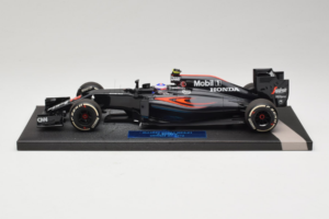 McLaren MP4-31 Honda #22 J. Button McLaren Honda F1 Team Chinese Grand Prix 2016 Minichamps 1:18 537161822 Метал