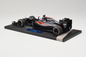McLaren MP4-31 Honda #22 J. Button McLaren Honda F1 Team Chinese Grand Prix 2016 Minichamps 1:18 537161822 Метал — снимка 5 от 7