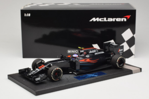 McLaren MP4-31 Honda #22 J. Button McLaren Honda F1 Team Chinese Grand Prix 2016 Minichamps 1:18 537161822 Метал — снимка 7 от 7