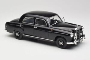 Mercedes 180 W120 Ponton Черен Revell 1:18 08973 Метал — снимка 6 от 8