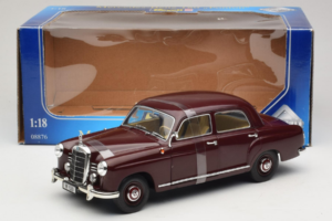 Mercedes 180 Ponton Тъмночервен Revell 1:18 08876 Метал — снимка 6 от 6
