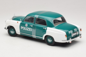 Mercedes 180 Ponton Polizei Revell 1:18 08863 Метал — снимка 5 от 6