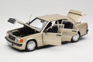 Mercedes 190E W201 2.3-16 Smoke Silver Metallic Norev 1:18 183831 Метал — снимка 2 от 8