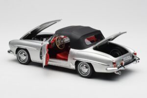Mercedes 190 SL W121 Сребрист Norev 1:18 B660640604 Метал — снимка 5 от 8