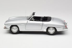 Mercedes 190 SL W121 Сребристо Сив Minichamps 1:18 100037031 Метал — снимка 4 от 8
