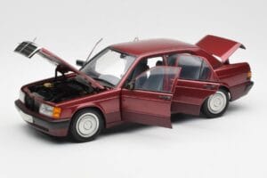 Mercedes 190E W201 2.0 Червен Dealer Edition AUTOart 1:18 B66040383 Метал — снимка 2 от 8