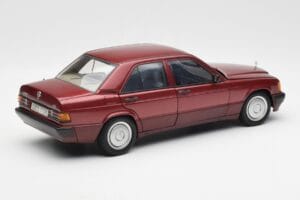 Mercedes 190E W201 2.0 Червен Dealer Edition AUTOart 1:18 B66040383 Метал — снимка 3 от 8