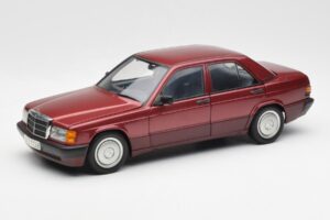 Mercedes 190E W201 2.0 Червен Dealer Edition AUTOart 1:18 B66040383 Метал