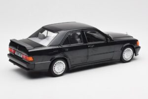 Mercedes 190E 2.3-16 W201 Черен Дилърско Издание Norev 1:18 B66040663 Метал — снимка 3 от 8
