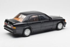 Mercedes 190E 2.3-16 W201 Синьо-Черен Metallic AUTOart 1:18 76122 Метал — снимка 3 от 8
