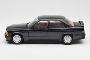 Mercedes 190E 2.3-16 W201 Синьо-Черен Metallic AUTOart 1:18 76122 Метал — снимка 4 от 8