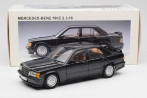 Mercedes 190E 2.3-16 W201 Синьо-Черен Metallic AUTOart 1:18 76122 Метал — снимка 8 от 8