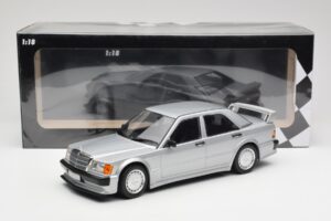 Mercedes 190E 2.5-16 EVO 1 W201 Сребрист Minichamps 1:18 155036001 Метал — снимка 6 от 6