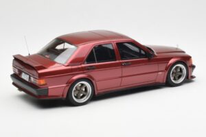 Mercedes 190E 2.5-16 W201 RAUH-Welt Republik Червен Otto 1:18 OT1083 Смола — снимка 2 от 6