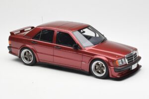 Mercedes 190E 2.5-16 W201 RAUH-Welt Republik Червен Otto 1:18 OT1083 Смола — снимка 4 от 6