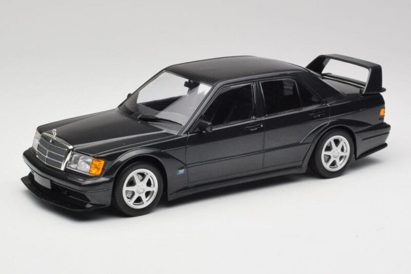 Mercedes 190E W201 2.5-16 EVO 2 Черен Metallic Minichamps 1:18 155036100 Метал