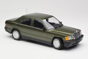 Mercedes 190E W201 Зелен Металик Minichamps 1:18 155037001 Метал — снимка 4 от 6