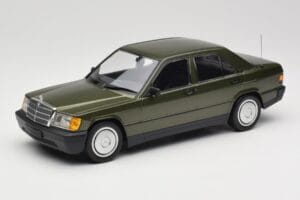 Mercedes 190E W201 Зелен Металик Minichamps 1:18 155037001 Метал