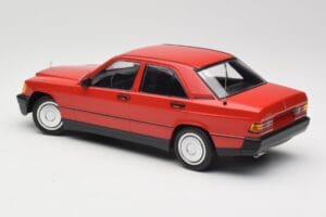 Mercedes 190E W201 Червен Minichamps 1:18 155037000 Метал — снимка 5 от 6