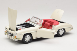 Mercedes 190SL Бял Maisto 1:18 50274 Метал — снимка 2 от 8