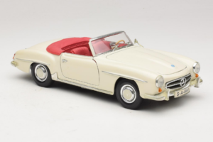Mercedes 190SL Бял Maisto 1:18 50274 Метал — снимка 6 от 8