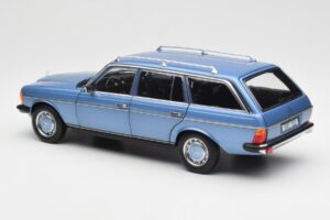 Mercedes 200 S123 T-Model Diamond Син Дилърско Издание Norev 1:18 B66040671 Метал — снимка 7 от 8