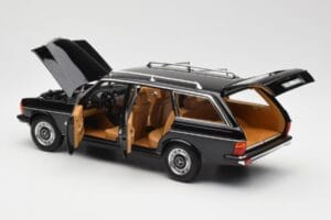 Mercedes 200 T S123 Черен Norev 1:18 183735 Метал — снимка 5 от 8
