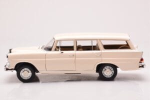 Mercedes 200 Universal W110 Кремав Norev 1:18 183709 Метал — снимка 4 от 8