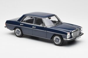 Mercedes 200 W114 Midnight Син Дилърско Издание Norev 1:18 B66040694 Метал — снимка 6 от 8