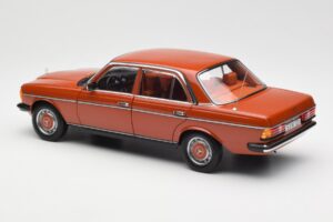 Mercedes 200 W123 English Червен Дилърско Издание Norev 1:18 B66040653 Метал — снимка 7 от 8