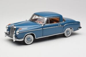 Mercedes 220 SE W128 Син Sun Star 1:18 3561 Метал