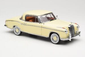 Mercedes 220 SE W128 Coupe Бежов Sun Star 1:18 3562 Метал — снимка 6 от 8