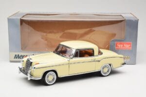 Mercedes 220 SE W128 Coupe Бежов Sun Star 1:18 3562 Метал — снимка 8 от 8