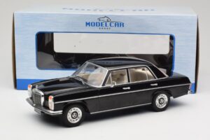 Mercedes 220D W115 Черен MCG 1:18 MCG18117 Метал — снимка 6 от 6