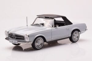 Mercedes 230 SL W113 Pagoda Сив Norev 1:18 183990 Метал — снимка 3 от 8