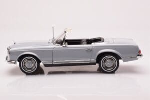 Mercedes 230 SL W113 Pagoda Сив Norev 1:18 183990 Метал — снимка 5 от 8