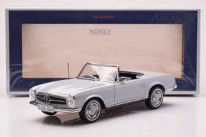 Mercedes 230 SL W113 Pagoda Сив Norev 1:18 183990 Метал — снимка 8 от 8