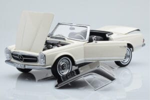 Mercedes 230 SL W113 Pagoda Бял Ограничено Издание Norev 1:18 183768 Метал — снимка 2 от 9