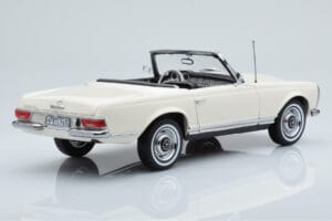 Mercedes 230 SL W113 Pagoda Бял Ограничено Издание Norev 1:18 183768 Метал — снимка 3 от 9