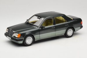 Mercedes 230E W124 Night Green Metallic Norev 1:18 183952 Метал