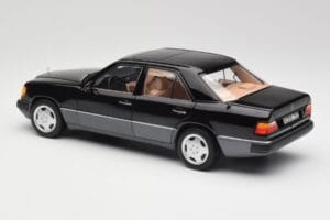 Mercedes 230E W124 AMG Wheels Черен Лимитирана Серия Norev 1:18 183950 Метал — снимка 7 от 12