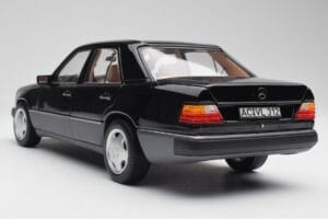 Mercedes 230E W124 AMG Wheels Черен Лимитирана Серия Norev 1:18 183950 Метал — снимка 10 от 12