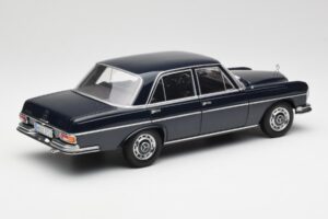 Mercedes 280 SE W108 Midnight Син Norev 1:18 B66040597 Метал — снимка 3 от 8