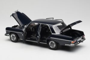 Mercedes 280 SE W108 Midnight Син Norev 1:18 B66040597 Метал — снимка 5 от 8
